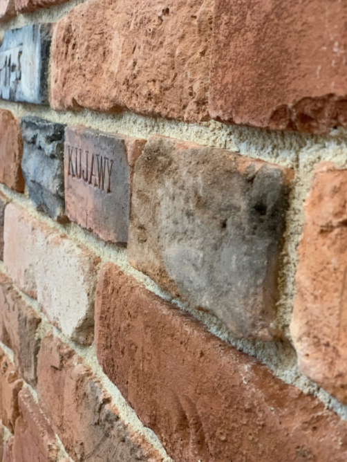 Zdjęcie Narożnik Lico Kujawskie Industrialne  Stare Cegły – Płytki stylizowane na starą cegłę